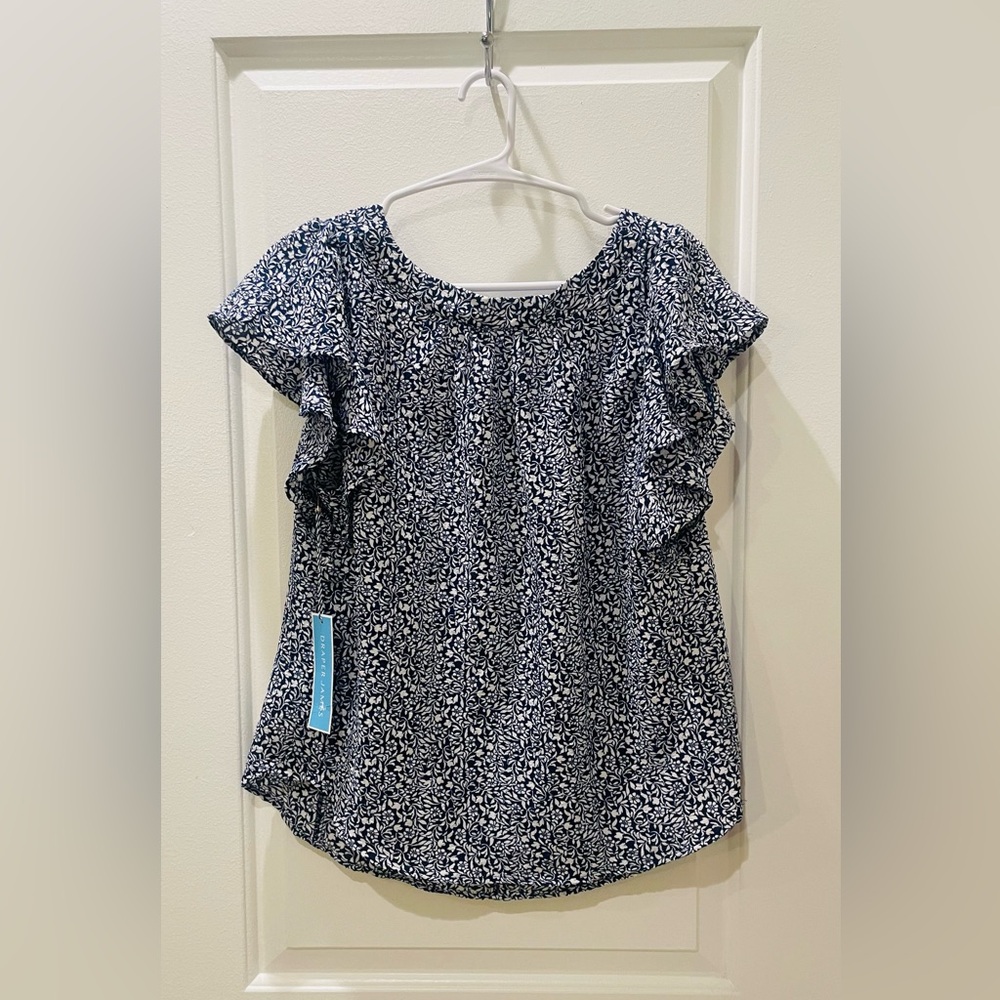 NEW…Draper James Square Neck Floral Flutter Sleeve Top - Picture 3 of 4
